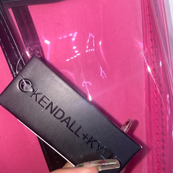 SOLD ON MERC!!!!! Kendall & Kylie Pink Clear Bag - Picture 2 of 5